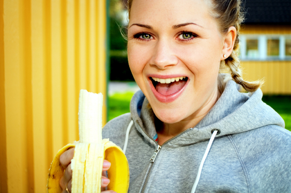 banana-workout-woman