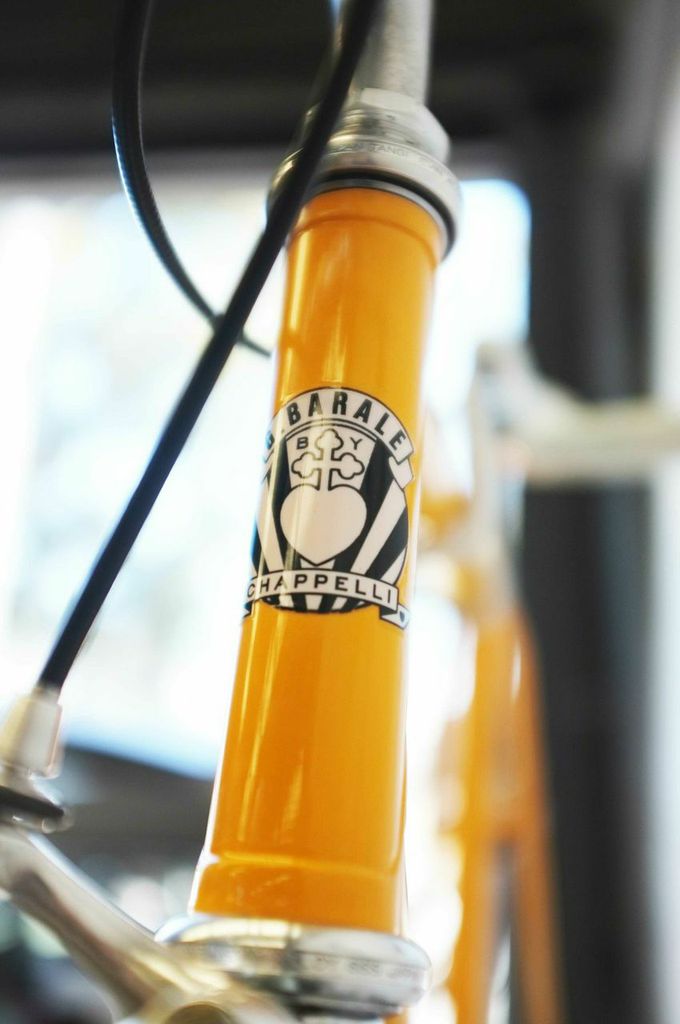 The Barale is so rare I could only find one reference for the head badge, and no decals are available. Jim Parry from Mine Design redrew the badge and Greg Softley, a bike decal specialist in Coffs, printed the decal. The decal was applied then a beautiful gloss clear coat 2Pac was applied. 